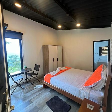 Solaris Glamping Hotel Tena Bagian luar foto