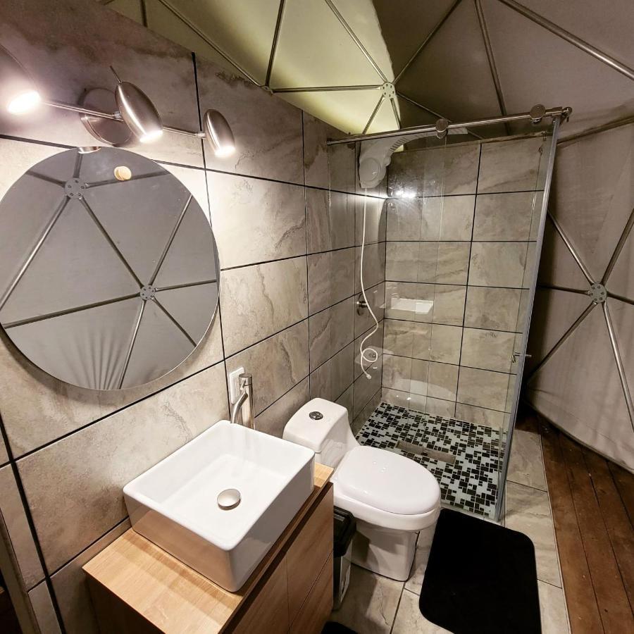 Solaris Glamping Hotel Tena Bagian luar foto