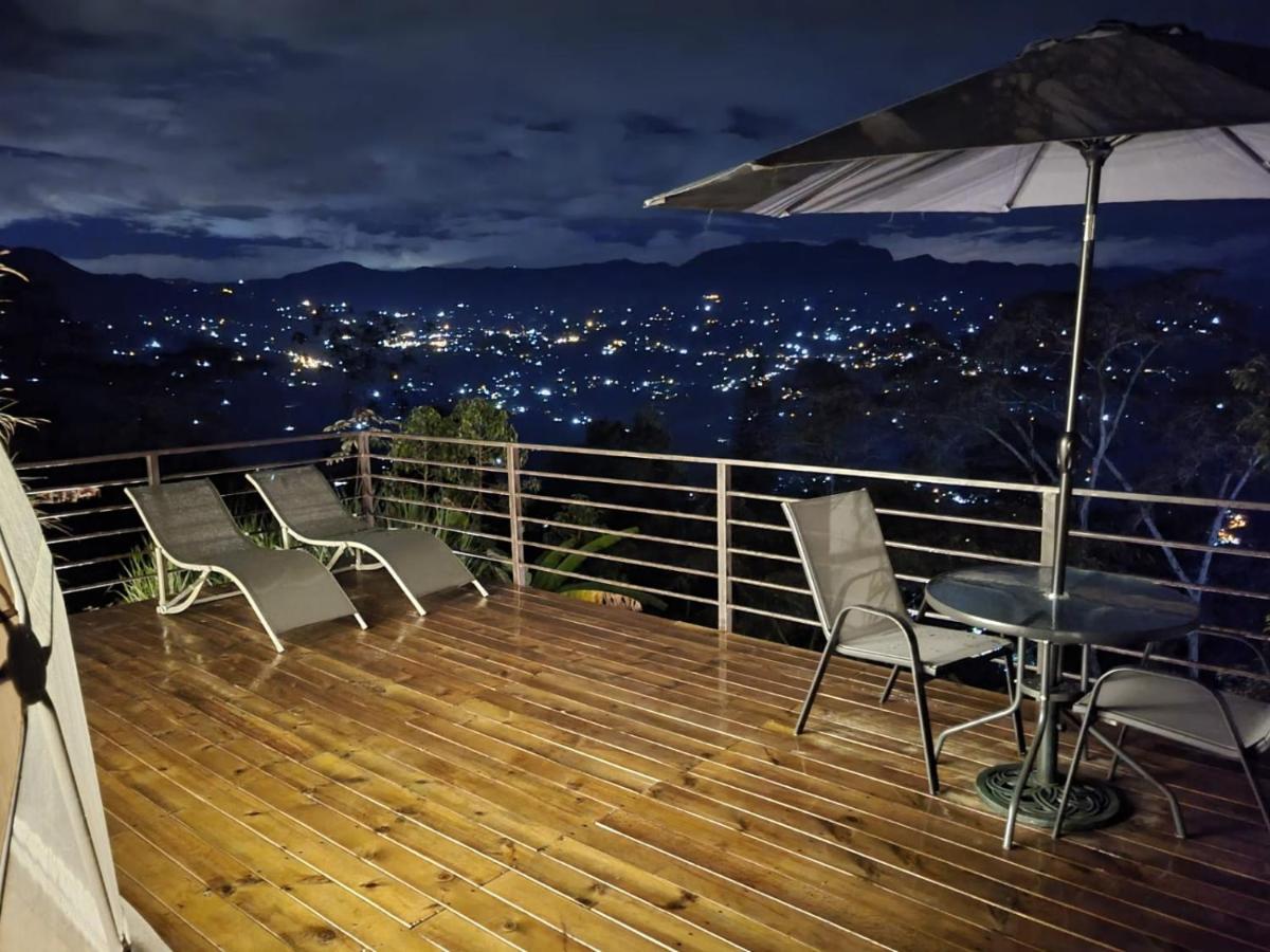 Solaris Glamping Hotel Tena Bagian luar foto