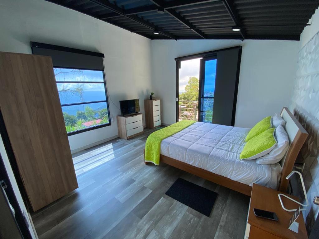 Solaris Glamping Hotel Tena Bagian luar foto
