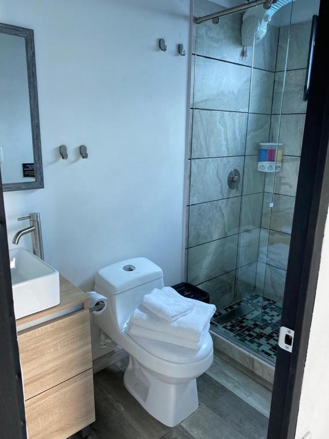 Solaris Glamping Hotel Tena Bagian luar foto