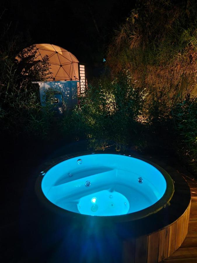 Solaris Glamping Hotel Tena Bagian luar foto