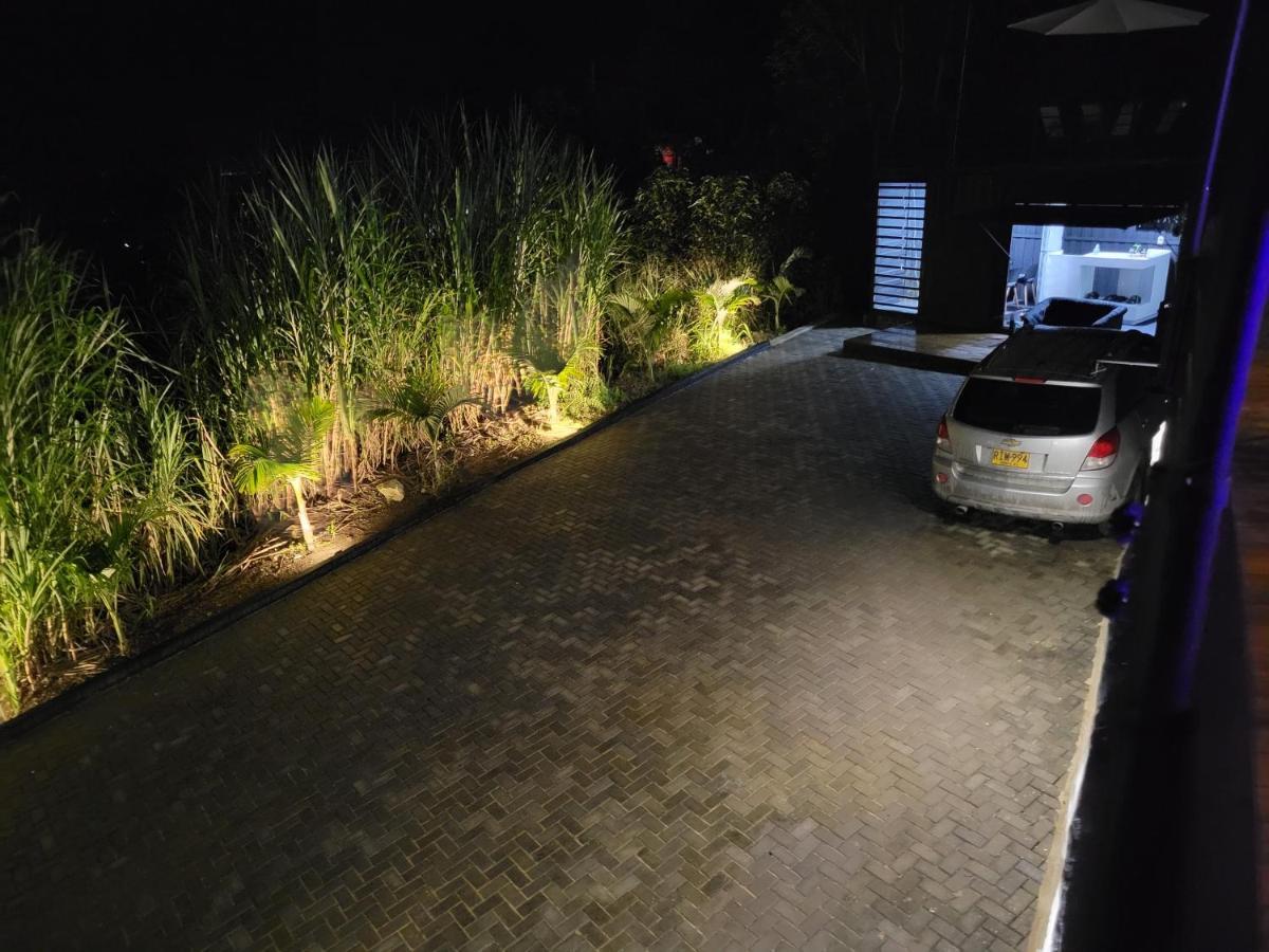 Solaris Glamping Hotel Tena Bagian luar foto